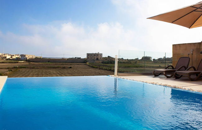 Kenn Gozitan Villa and Pool - Foto 1