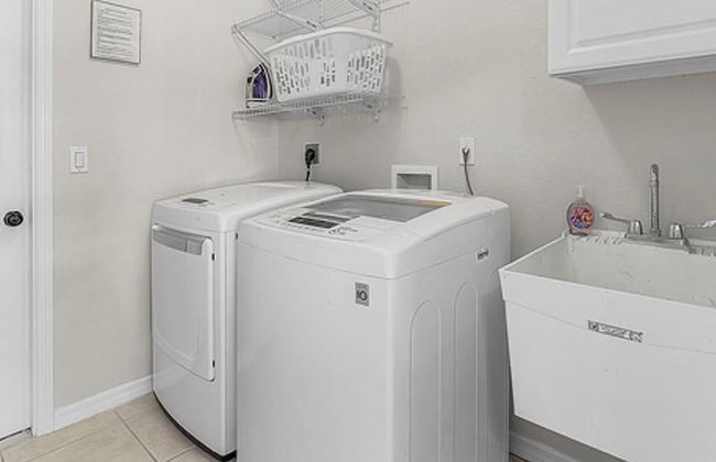 Family Friendly - Private Pool - Sleeps 10 - Foto 22