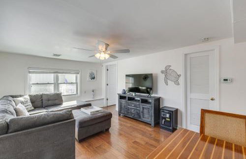 Canal-Front Backyard Oasis! Jersey Shore Retreat - Foto 7