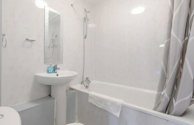 Lovely 4 Bed House w Garden, 1 Stop to Waterloo - Foto 38