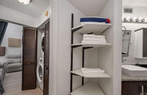 Cozy Golf Condo with 3 Pools, Gym and Just 15 Minutes to Airport - Foto 14