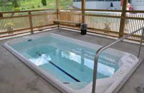 SunBear AC Pool Game Room Fireplace Hiking - Foto 32