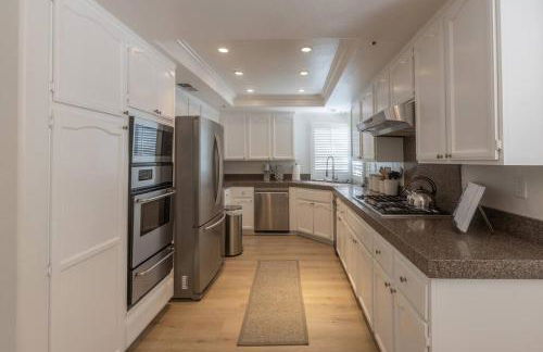 Hilltop Home with Private Pool and Spa - Foto 8