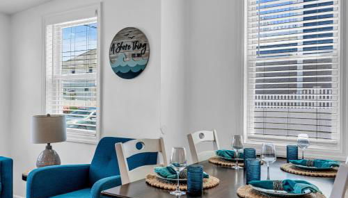 Highly Rated Beach House 35 Blocks to Beach & Main St 6 Badges, Patio, Grill - Foto 4