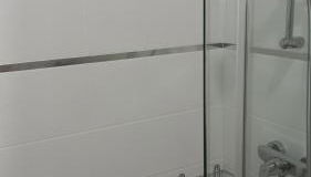 Cervante Apartment - Foto 5, Shower