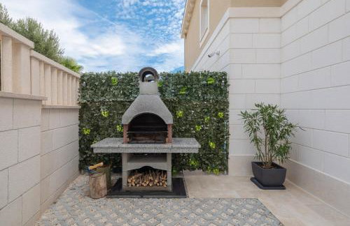 Villa Authentica with Heated Pool - Foto 50