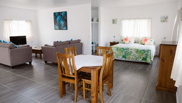 Charlie's Villas - Foto 3, Servicio de comidas en la habitación