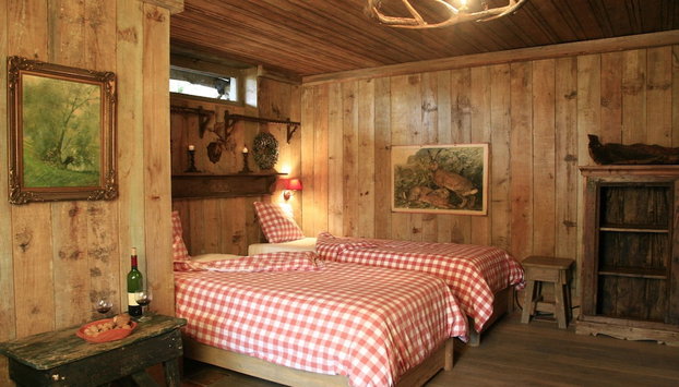 Luxurious Chalet with Hot Tub & Sauna in Thirimont - Foto 5, Habitación