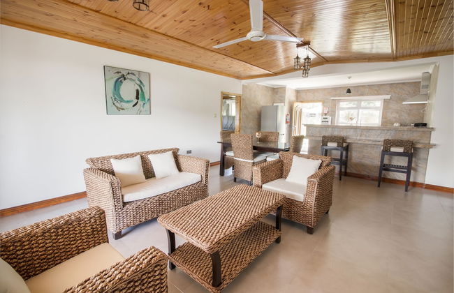 Flora's Self Catering - Foto 1