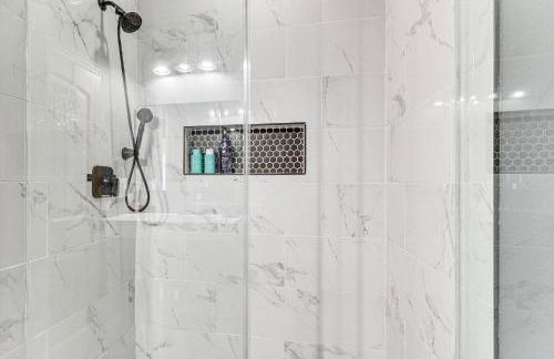 Pool and Hot Tub! Dog-Friendly AwaySis in SE Austin - Foto 19