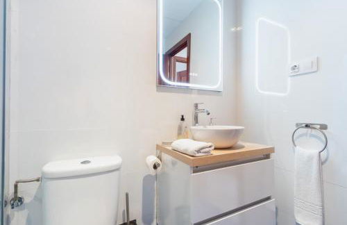 Apartamento Deluxe 2 Room Piscina Parking LuxSevilla Bormujos - Foto 13