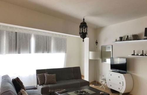 MY OCEAN HOME !!! Breathtaking location, Steps to the ocean, Spacious sea view, Fully Equipped and Well-Furnished with Private Entrance and High-Speed Fiber Optic Internet - Photo 9