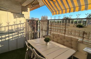 Apartamento con Terraza,Piscina,Playa y Aire acondicionado - Photo 18