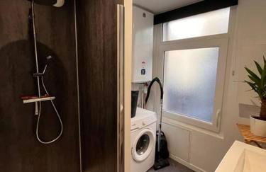 Beau Loft room proche mont saint Michel jaccuzi illimité en plein centre Avranches - Foto 20