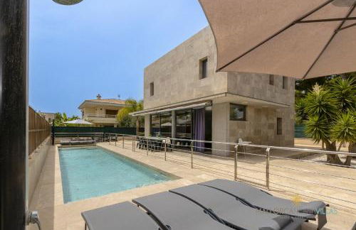 Villa Iola a 150m de la playa ideal para familias y amigos - Foto 4