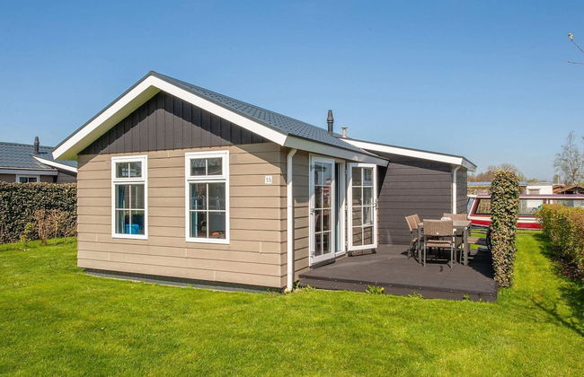 Sunny Giethoorn Cottage - Photo 1