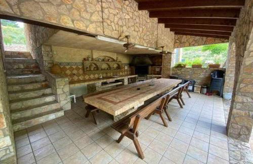 Masía de piedra con piscina - Foto 4