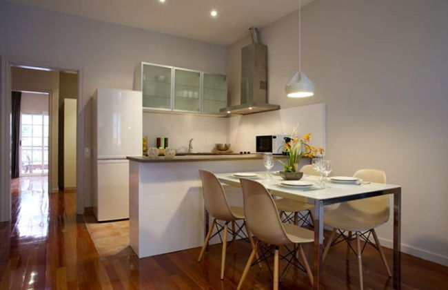 BarcelonaForRent Urban Town Suites - Photo 23