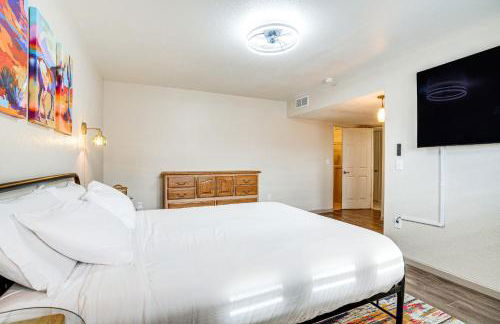 Close to Golf Sun City Escape with Furnished Porch! - Foto 12