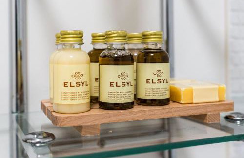 Direct Tube Links to Central London , Walk to Station one bedroom flat in Greater London, ID required - Foto 10