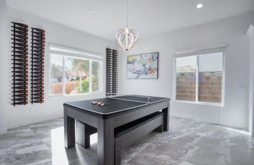 VEGAS OASIS CLOSE 2 STRIP! Private Hot tub & Heated Pool - Foto 48