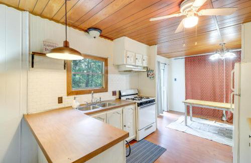 Edgemont Home with Deck about 9 Mi to Greers Ferry Lake! - Foto 8