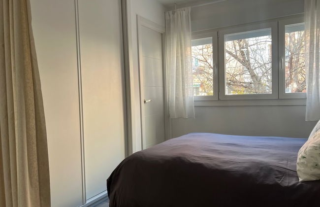 Charming Apartment up to 4 Persons 3 min to Metro - Foto 2