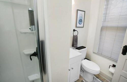 Victorian Cozy Retreat Steps to Cleveland Clinic - Foto 10