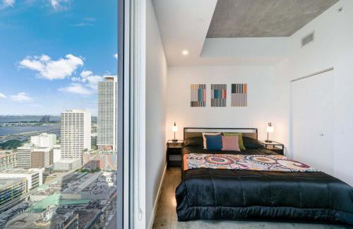 Vibrant Downtown Haven with Rooftop Pool & Parking - Foto 2
