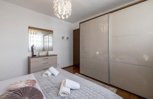 Three Lions Apartment - Photo 10