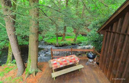 Traditional Wooden Cabin Rental in the Poconos, Pennsylvania - Foto 6