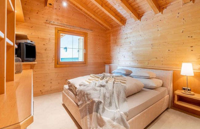 Charming Holiday Home in Maurach am Achensee - Foto 13