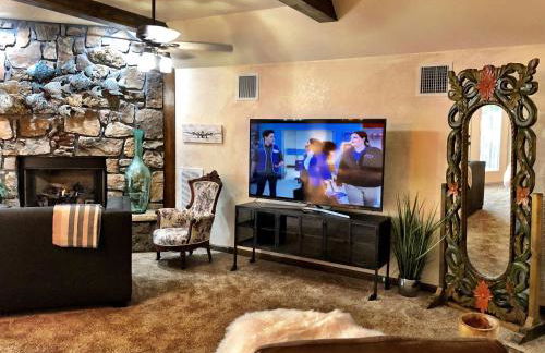 C25, Four bedroom, 4 1 2 bath luxury log-sided cottage with hot tub cottage - Foto 11