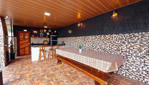 Casa espaçosa com churrasqueira - Foto 5