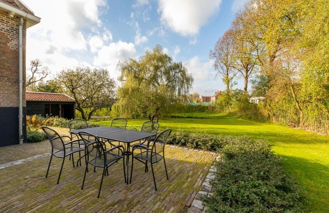 Farmhouse in Zeeland With Windmill Views - Foto 17