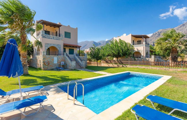 Andreas Beach Villa Large Private Pool Walk to Beach Sea Views A C Wifi Car Not Required - 1654 - Foto 2