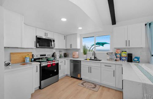 Entire Private Home with 2 Bedrooms 1 Bathroom, Grand View, King Bed, Spacious, Parking, Available Now - Foto 7