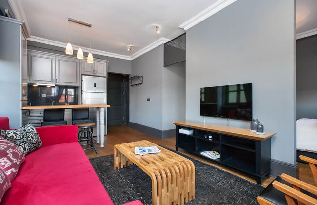 3 Bedrooms Apartment w Sea View and Terrace - Photo 23