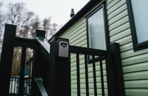 Beautiful 3bed Caravan on Windermere - on White Cross Bay Holiday Park - Photo 37