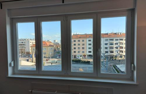 Apartments Square - Photo 32