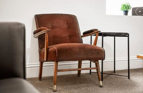 Huge Duplex in Great Location - Foto 5