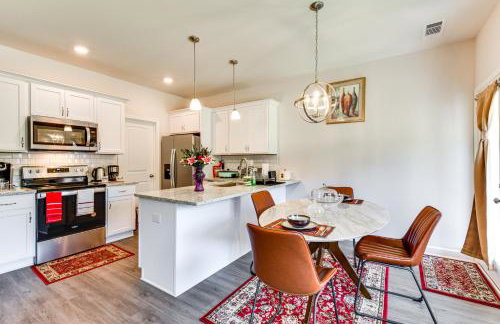 Work, Explore & Relax: Modern Townhome in Lula! - Photo 8