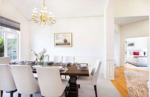 Brier 5BR Retreat w Pool Table Deck Central AC - Foto 17