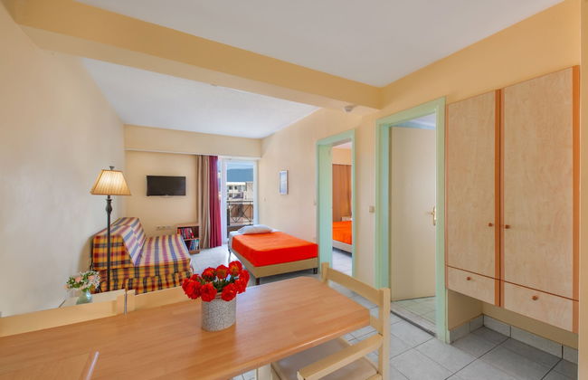 Pavlos Hotel - Photo 24