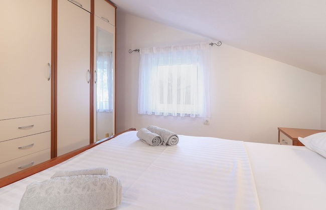 Peaceful Nature Retreat Near Krk Town With BBQ and Parking - Foto 6