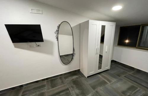 Villa Lidia & Attico degli artisti, free pets , giardino recintato e attrezzato - Foto 51