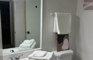 Spacious Fully Furnished 3BR Fully Fenced Home - Foto 17