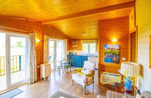 Tore Petty - spa bath and sauna - Romney Marsh, Kent - Photo 3