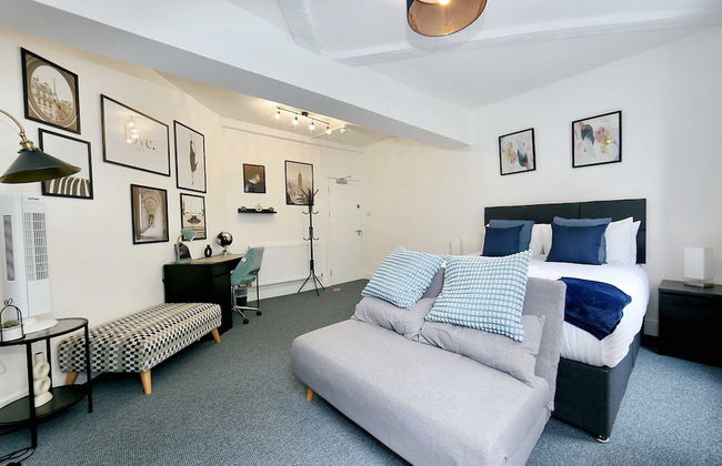 Host Stay Broad Street - Photo 9