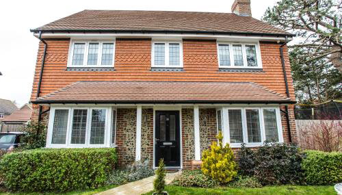 Pine Trees - 4 bed home in The Witterings - Foto 1